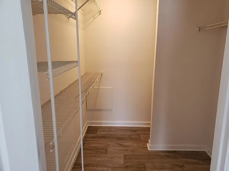 404 Northrop Pl — Photo 6