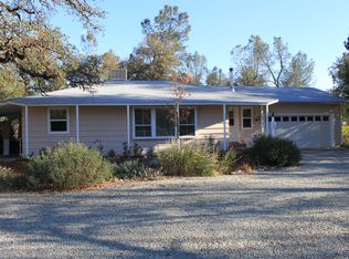 11877 Neal Ln, Redding, CA 96003