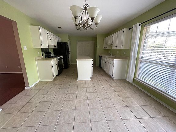 2nd image of 12601 Cherry Laurel Dr
