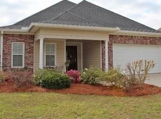 8 Montrose Ct, Hattiesburg, MS 39402