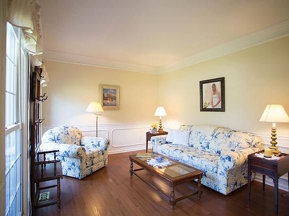 4th image of 232 Southridge Dr