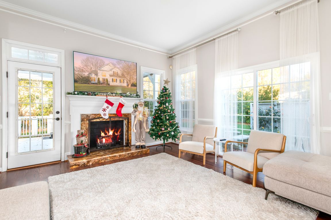 next background image