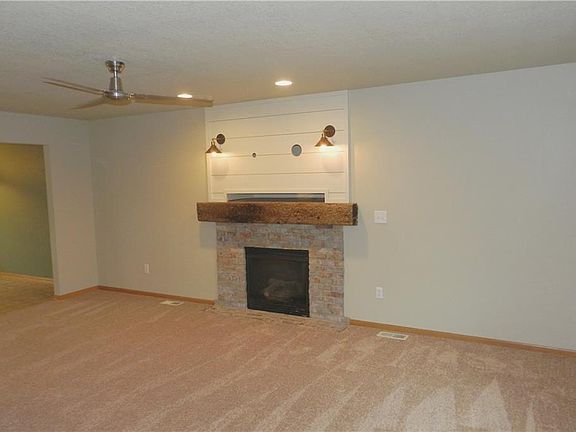 4th image of 6258 NW 49th St