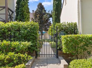 2428 Capitol Ave, Sacramento, CA 95816