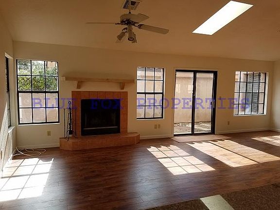 3rd image of 5254 N Adobe Cir