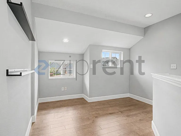 19719 Nevin Ct — Photo 18