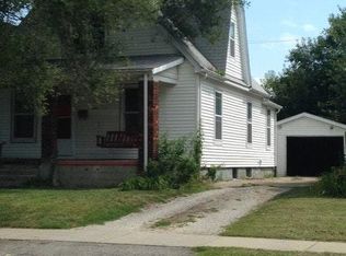 2106 S 10th St, Springfield, IL 62703