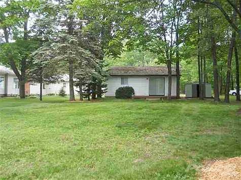 3rd image of 692 Lake James Dr