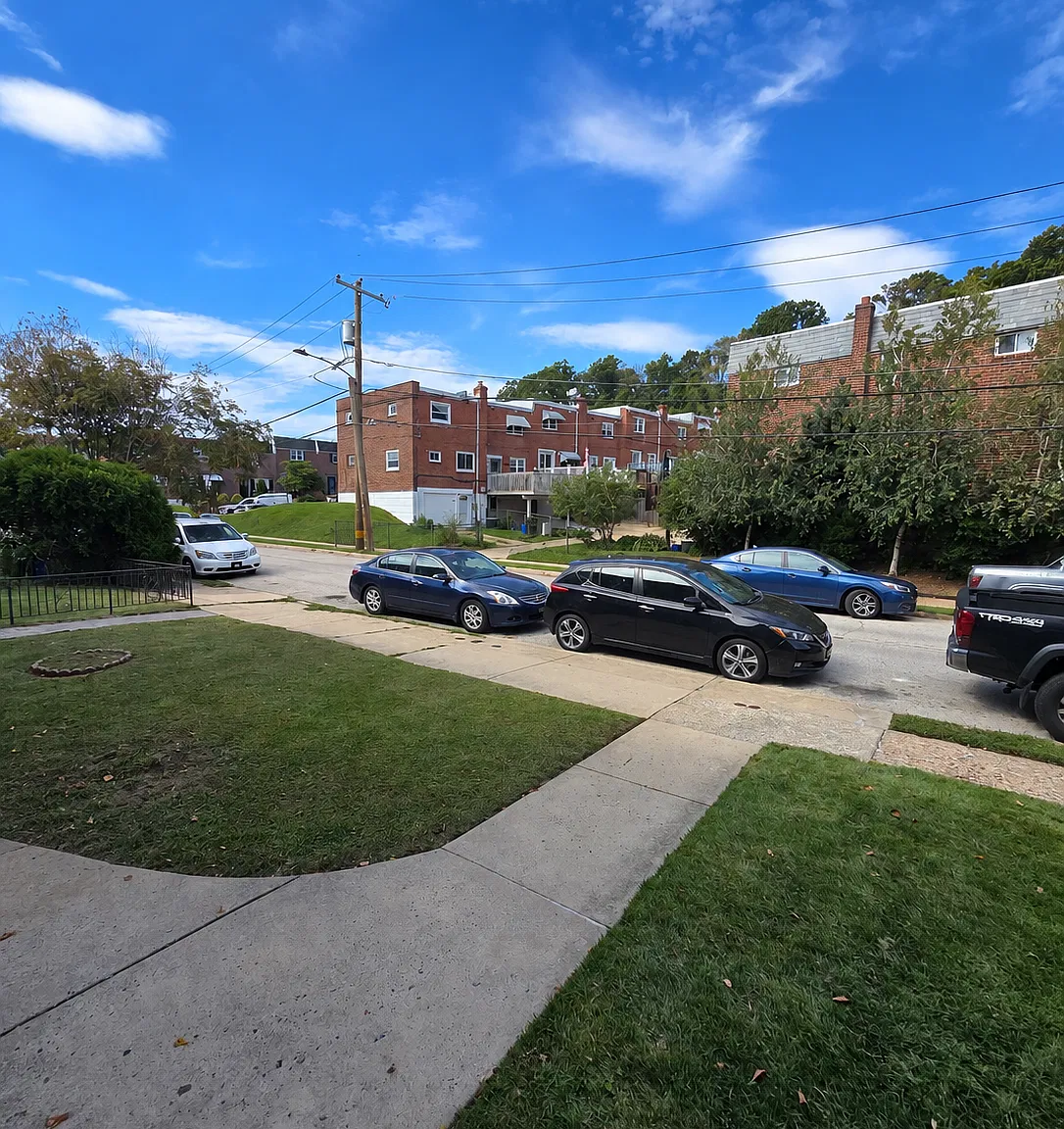 3534 Cresson St — Photo 2