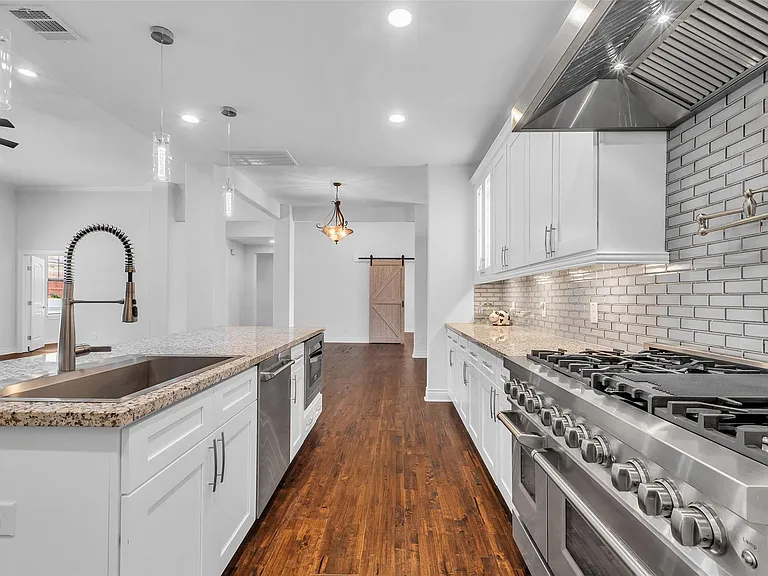 17 Bellingham Ct — Photo 13