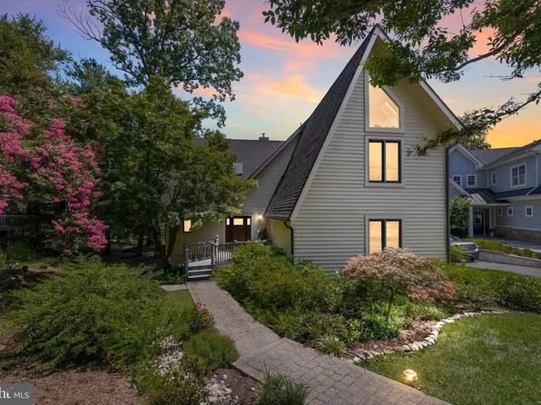 527 Lee Cir, Annapolis, MD 21403