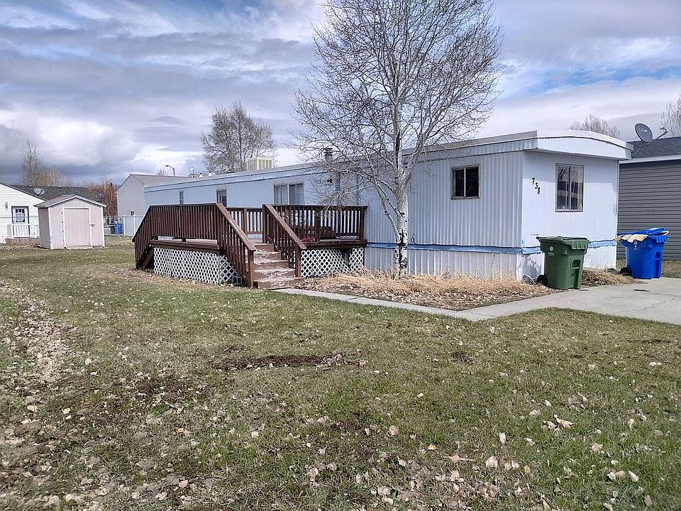 1st image of 738 Lupine Cir