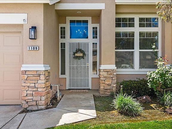 5th image of 1109 Deitz Cir
