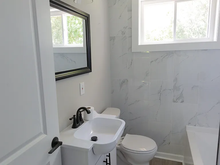 24 Commercial St #24 — Photo 14