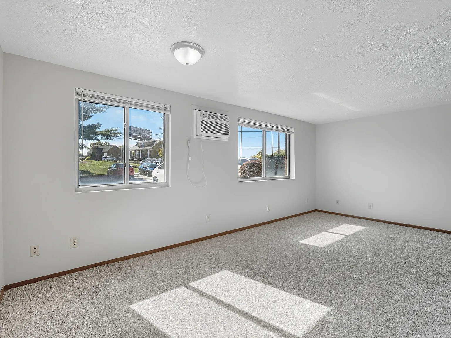 2 bed, 1.5 bath, 850 sqft, $1,030 — Photo 4