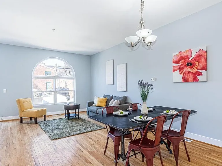105 Narrowway Ct — Photo 10