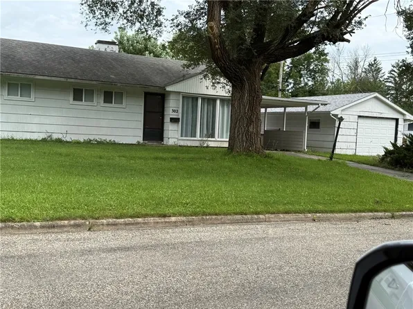 302 Dawn Ave, Danville, IL 61832