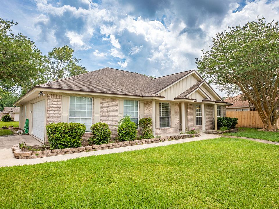 1st image of 2081 Magnus Ln