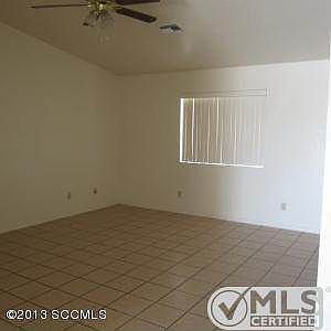 894 Via Esmeralda 002