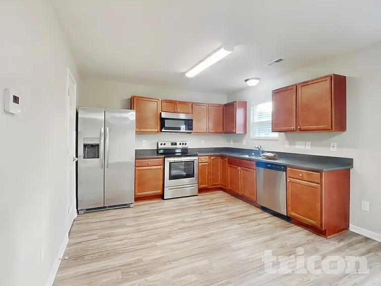 1110 Langston Dr — Photo 6