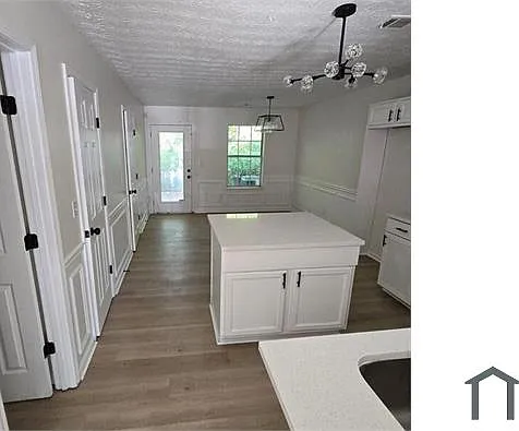 2 bed, $1,650 — Photo 3