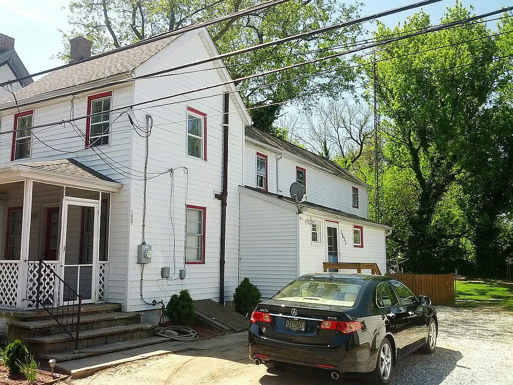 1637 Cypress Branch Rd photo 1
