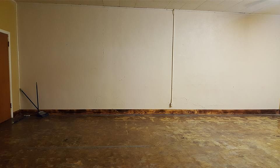 1st image of 1215 Sam Houston Ave #A