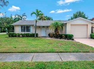 1805 11th St SW, Largo, FL 33778