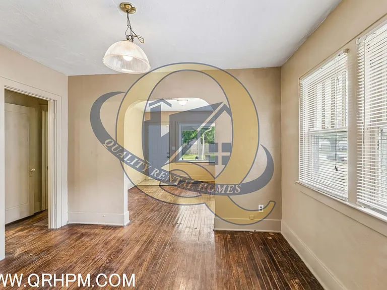 1205 Pinehurst Ave — Photo 7