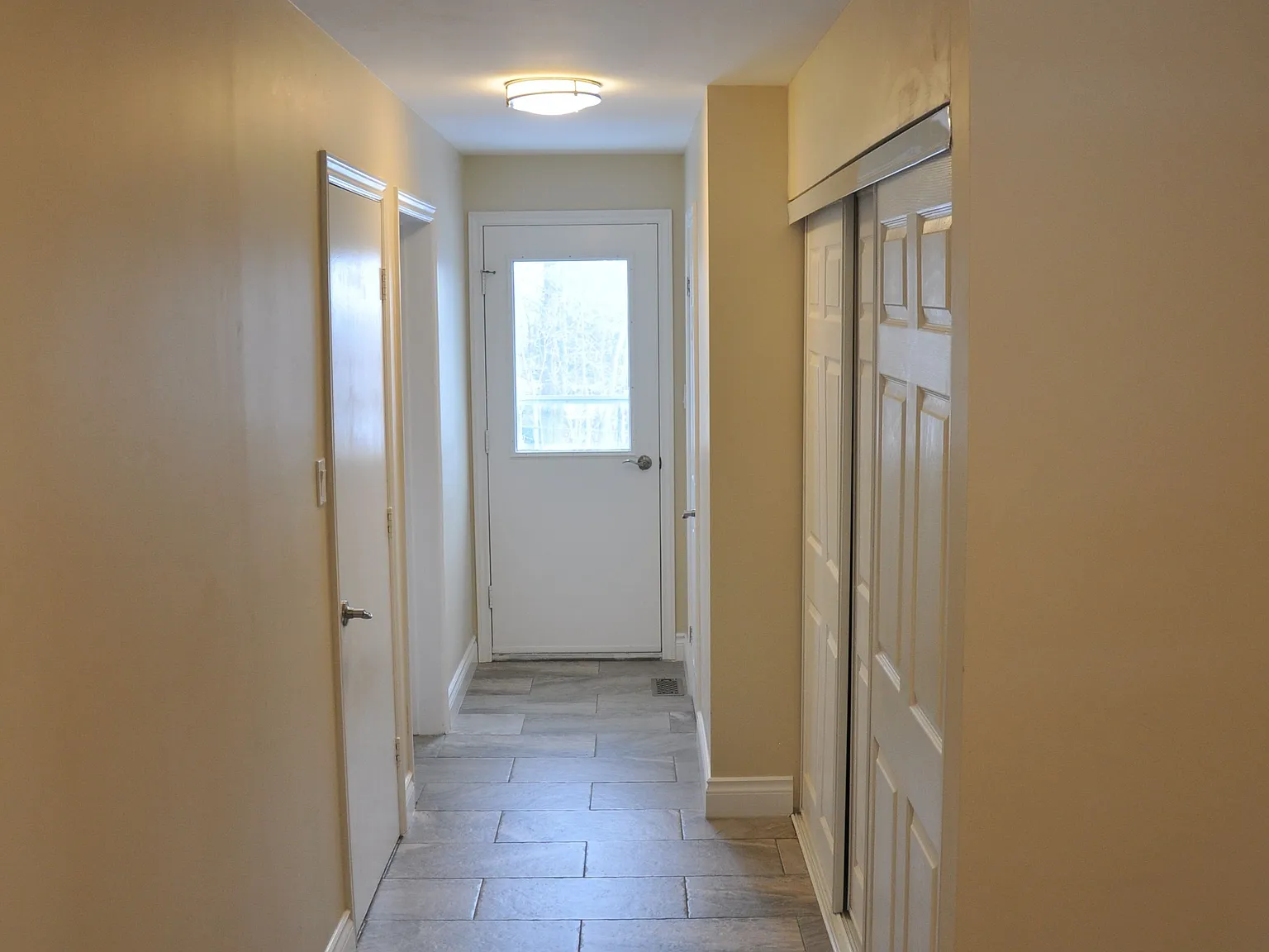 2 bed, $2,300 — Photo 2