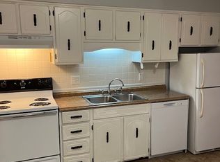 407 Evergreen St APT D, Leavenworth, KS 66048