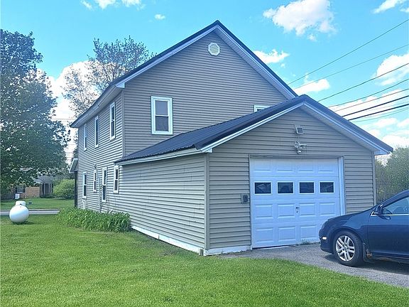 3rd image of 8484 Mill Pond Way