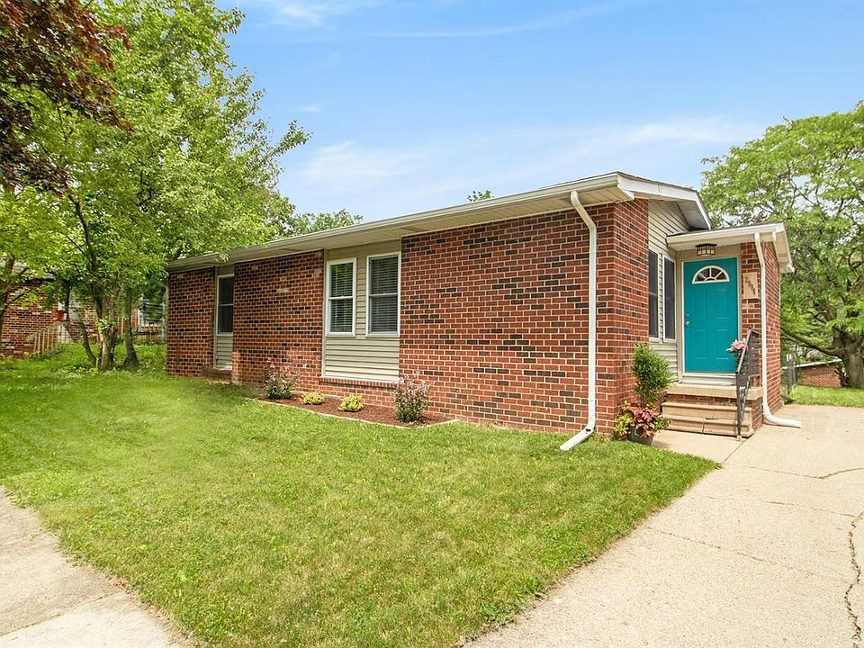 1st image of 2084 Garden Cir