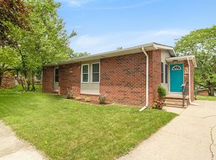 2084 Garden Cir, Ann Arbor, MI 48103