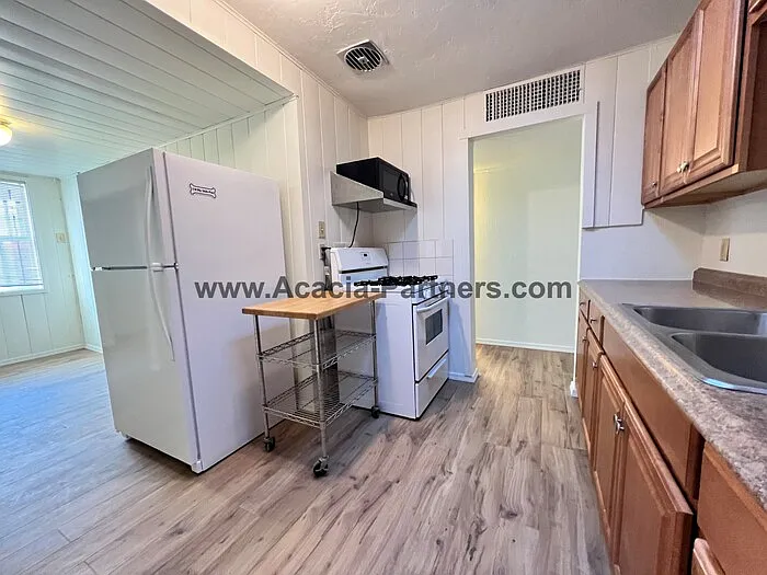 1615 N Tyndall Ave — Photo 7