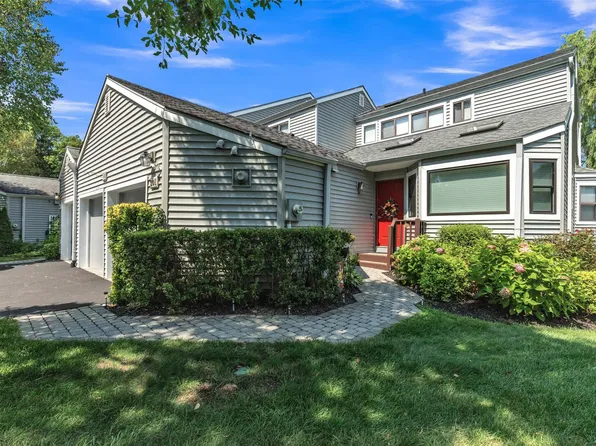 201 Horseshoe Circle, Ossining, NY 10562