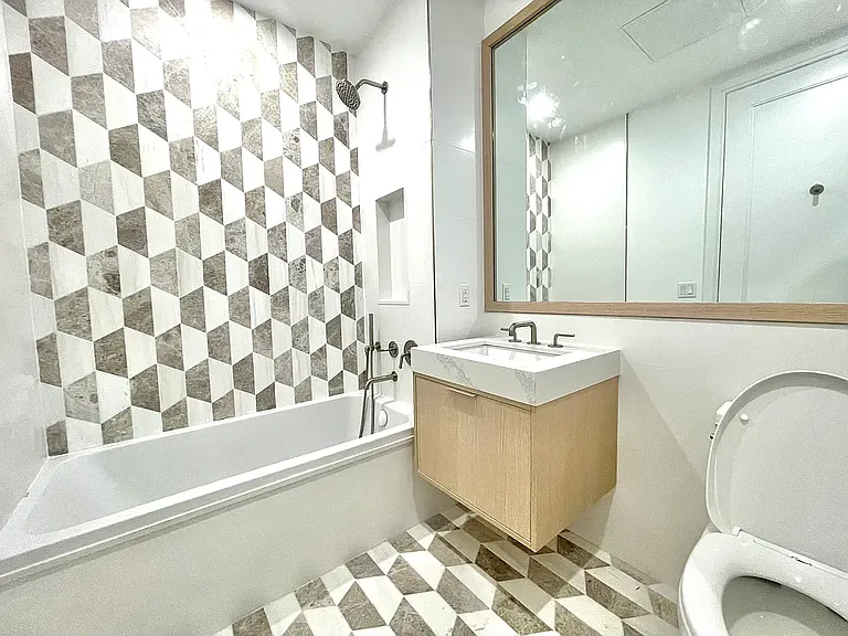 41-05 29th St #10B — Photo 8