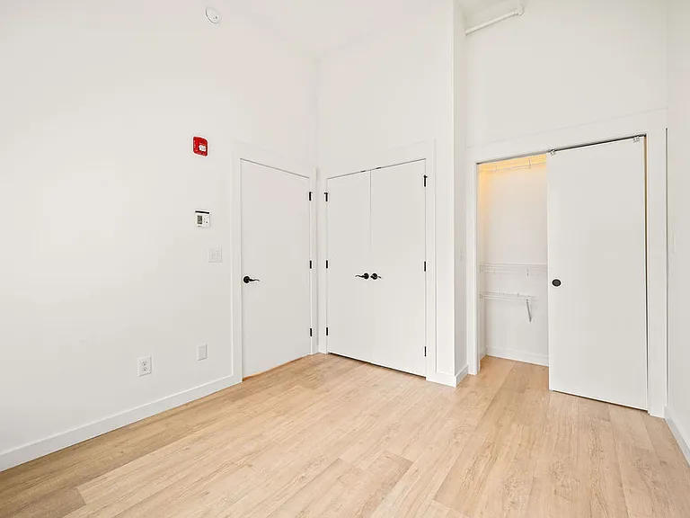 623 E Main St #105 — Photo 7
