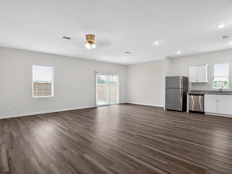 4725 Harlequin Dr — Photo 30