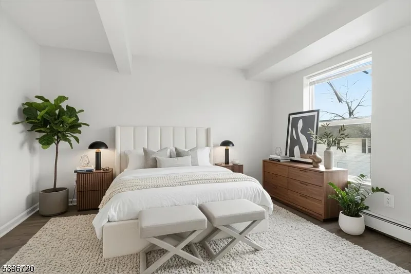 2 bed, 1.0 bath, $2,250 — Photo 3