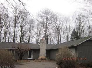 5933 Hawthorne Holw, North Ridgeville, OH 44039