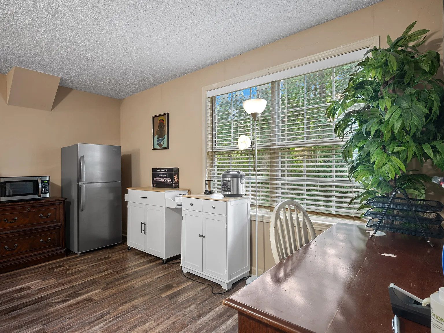646 Woodcrest Manor Dr — Photo 2