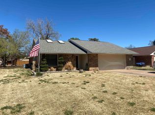 2002 Lantern Ln, Enid, OK 73703