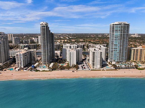 2nd image of 3001 S Ocean Drive #925