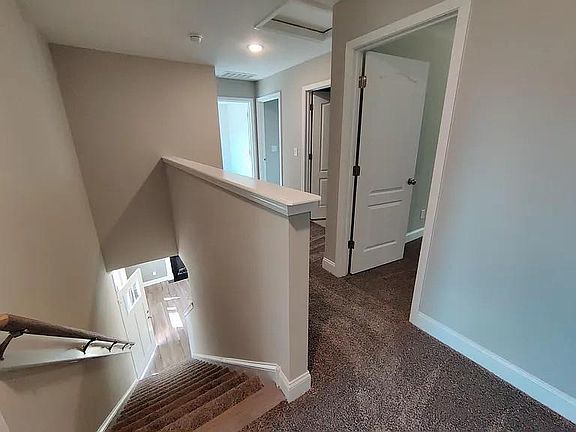 5th image of 1206 Simpson St