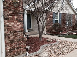 2717 Towne Crest Dr, Saint Louis, MO 63129