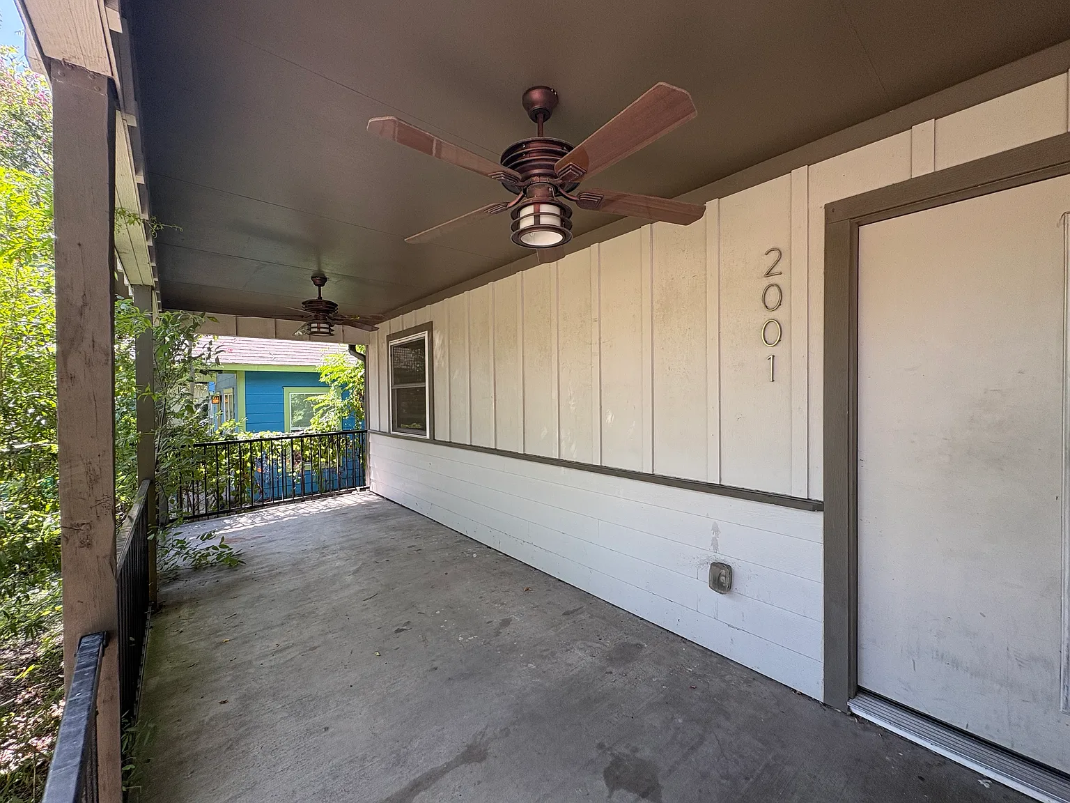 2001 E 10th, Austin, TX 78702 — Photo 3