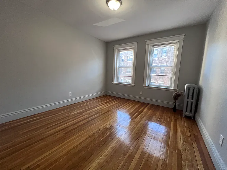 376 Riverway #9 — Photo 11