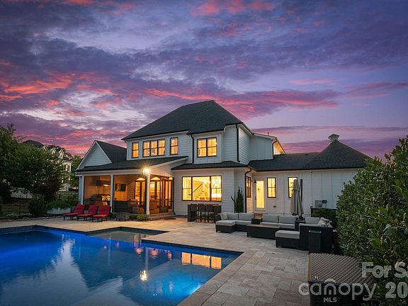 5th image of 17106 Arkansas Ln