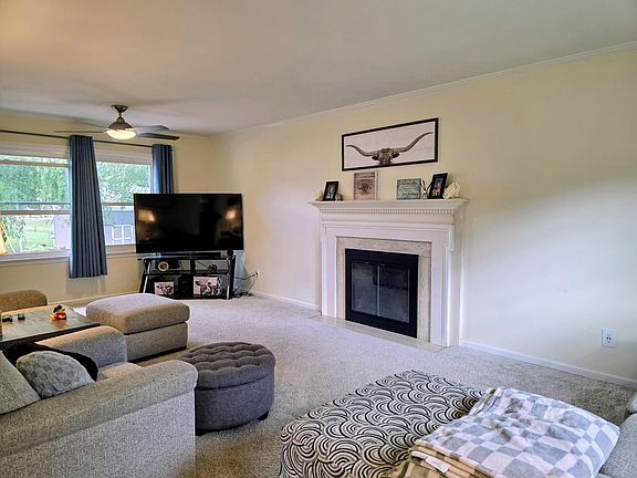 2nd image of 74 Carlyle Ave